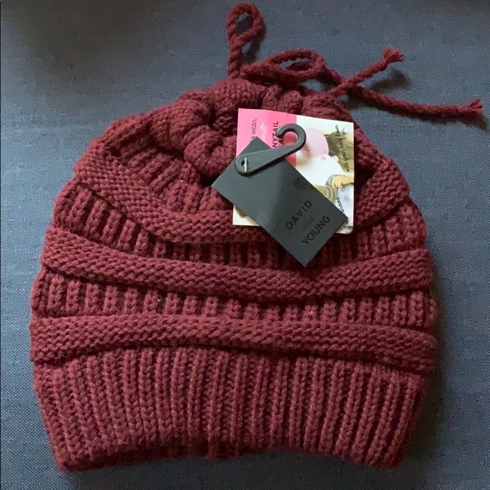 Ponytail beanie!
